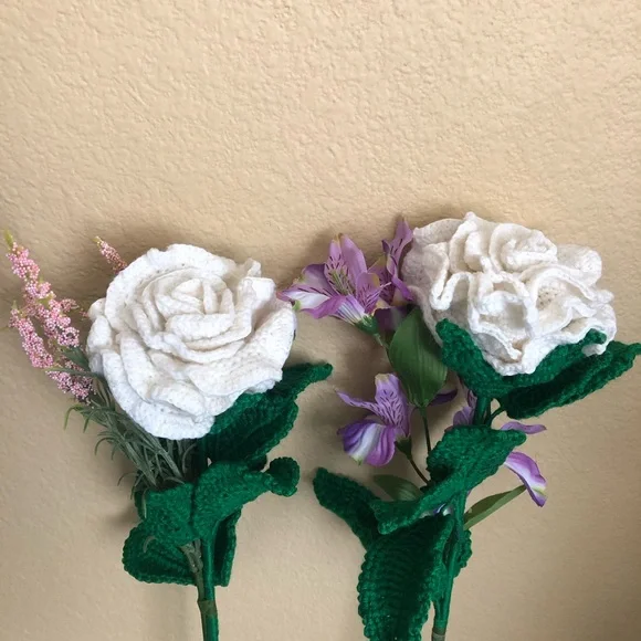 Crochet Roses - Picture 5 of 16